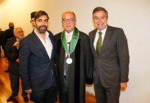 Carlos Carreiras recebe título Doutor Honoris Causa Carlos Carreiras