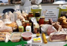 Estorilart Market até às 18h00 na Praça da Carreira