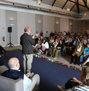 Livro “Prestar Contas” reúne percurso autárquico de Carlos Carreiras