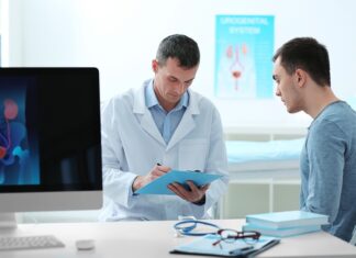 Médico condenado a indemnizar paciente por “tratamento inútil” à doença de Payronie