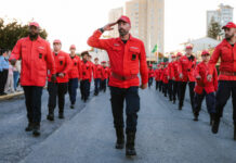 Bombeiros da Parede celebram 100 anos com nova viatura de combate a incêndios